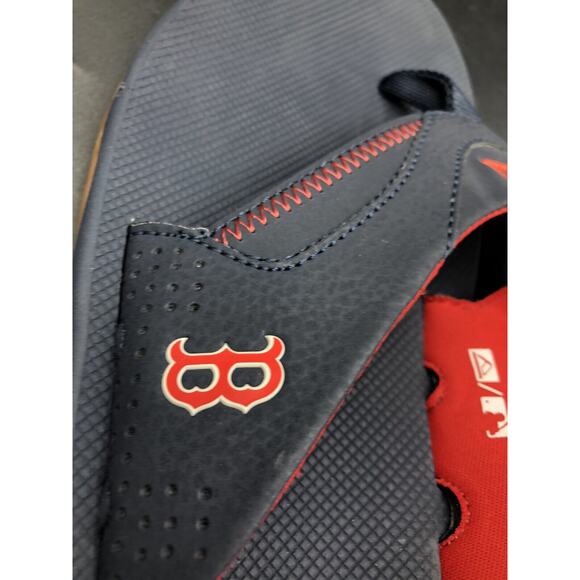 Boston Red Sox REEF Fanning x MLB Bottle Opener Sandals Flip Flops Mens 10 NWT main image 5